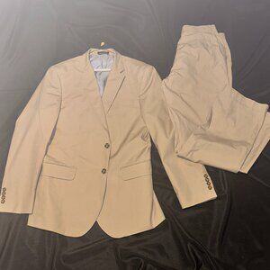 Tommy Hilfiger - Suit - Men's 44R with 32 x 32 pants